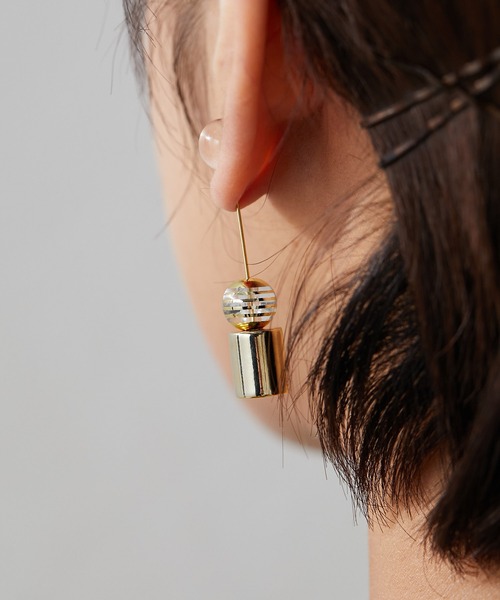 ear PAPILLONNER（イアパピヨネ）の「【WEB限定】縦直クリア玉ピアス（ピアス（片耳用）・レディース・ゴールド/シルバー・FREE）」の17枚目の写真
