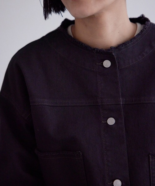 SALON adam et rope'（サロン アダム エ ロペ）の「カツラギストレッチフリンジネックブルゾン（ブルゾン・レディース・オフホワイト/チャコールグレー・FREE）」の15枚目の写真