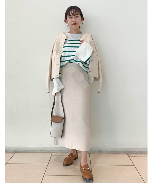 SALON adam et rope'（サロン アダム エ ロペ）の「カツラギストレッチフリンジネックブルゾン（ブルゾン・レディース・オフホワイト/チャコールグレー・FREE）」の8枚目の写真