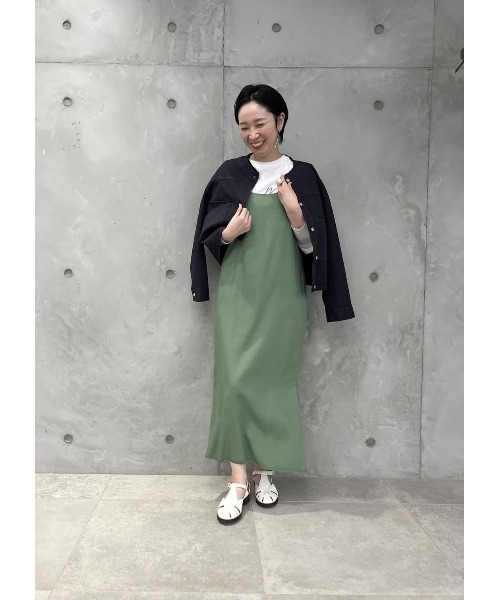 SALON adam et rope'（サロン アダム エ ロペ）の「カツラギストレッチフリンジネックブルゾン（ブルゾン・レディース・オフホワイト/チャコールグレー・FREE）」の7枚目の写真