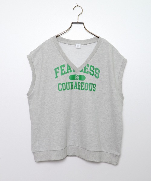 HER CLOSET(ハークローゼット)の「【shemoshelly】ユニフォームカレッジロゴ深Vネックカットソービッグベスト(ベスト・レディース・チャコールグレー/ブラック/ヘザーグレー/マスタード/モカ・M)」の13枚目の写真