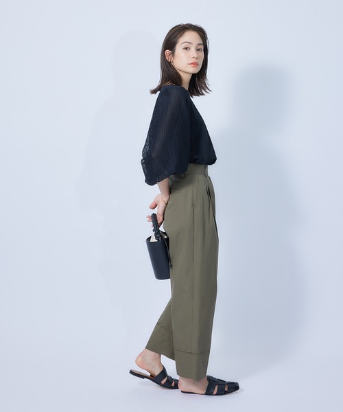 ROPE'（ロペ）の「カット×ラッセルレース  袖バルーンスリーブブラウス（Tシャツ/カットソー・レディース・ホワイト/ブラック/ダークブラウン・38）」の11枚目の写真