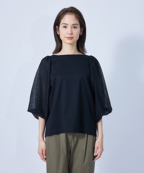 ROPE'（ロペ）の「カット×ラッセルレース  袖バルーンスリーブブラウス（Tシャツ/カットソー・レディース・ホワイト/ブラック/ダークブラウン・38）」の6枚目の写真