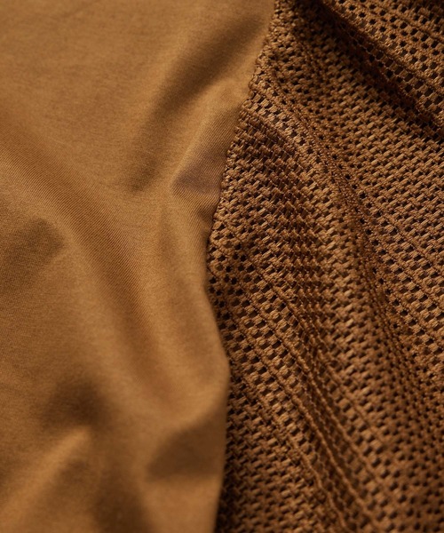 ROPE'（ロペ）の「カット×ラッセルレース  袖バルーンスリーブブラウス（Tシャツ/カットソー・レディース・ホワイト/ブラック/ダークブラウン・38）」の22枚目の写真