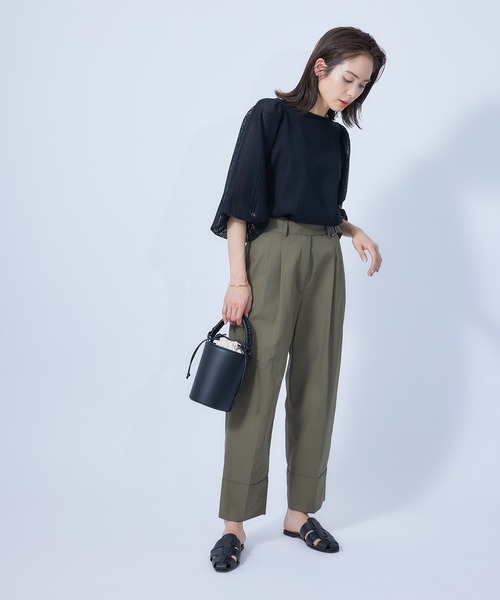 ROPE'（ロペ）の「カット×ラッセルレース  袖バルーンスリーブブラウス（Tシャツ/カットソー・レディース・ホワイト/ブラック/ダークブラウン・38）」の13枚目の写真