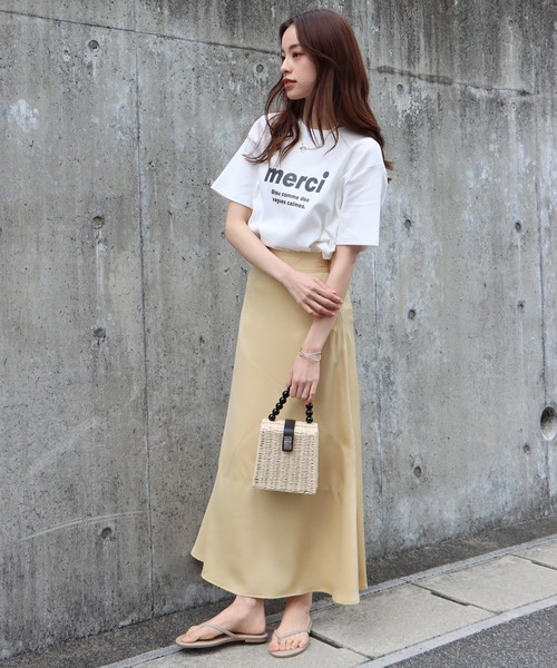 BLUEEAST（ブルーイースト）の「merciロゴTシャツ（Tシャツ/カットソー・レディース・ブラック/グレー/オフホワイト・MEDIUM）」の4枚目の写真