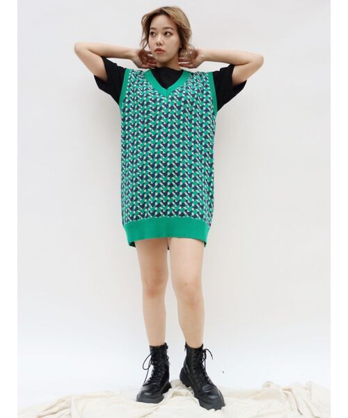 EVRIS（エヴリス）の「ジオメトリックパターンニットベスト（ニット/セーター・レディース・ブラック/ベージュ/グリーン・FREE）」の17枚目の写真