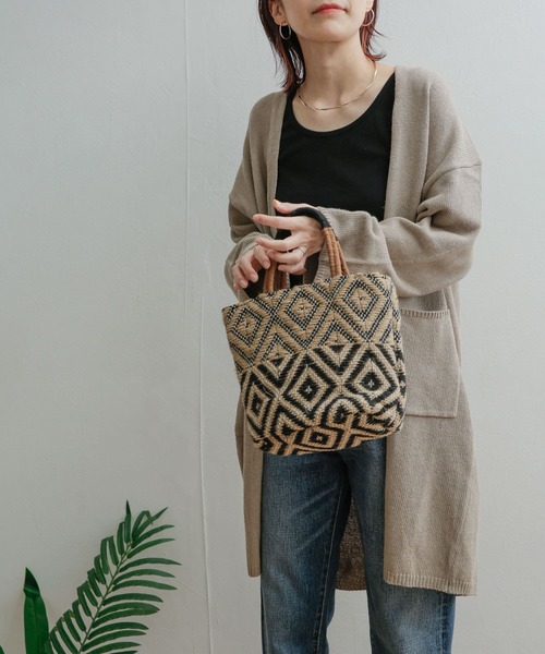 URBAN RESEARCH DOORS（アーバンリサーチドアーズ）の「コットンリネンロングカーディガン（カーディガン/ボレロ・レディース・ベージュ/アイボリー・MEDIUM）」の13枚目の写真