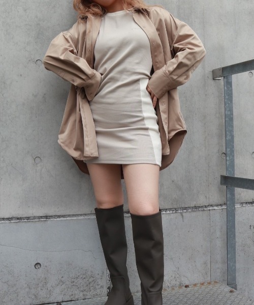 FIG&VIPER（フィグアンドバイパー）の「バックカットボディコンOP（ワンピース・レディース・ライトブルー/ブラック/ライトベージュ・FREE）」の6枚目の写真