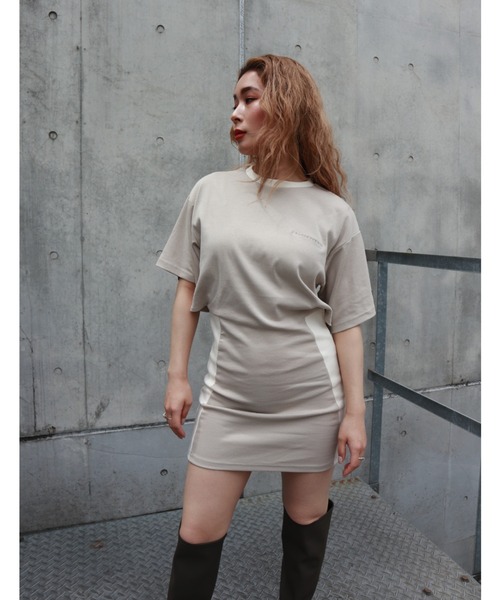 FIG&VIPER（フィグアンドバイパー）の「バックカットボディコンOP（ワンピース・レディース・ライトブルー/ブラック/ライトベージュ・FREE）」の9枚目の写真