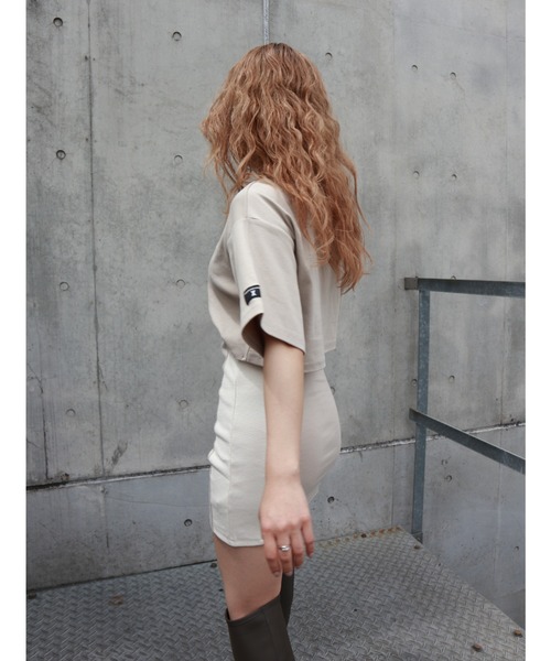 FIG&VIPER（フィグアンドバイパー）の「バックカットボディコンOP（ワンピース・レディース・ライトブルー/ブラック/ライトベージュ・FREE）」の11枚目の写真