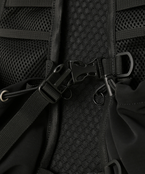ELDORESO(エルドレッソ)の「【ELDORESO/エルドレッソ】Commute Run Ruck / ランニングザック(バックパック/リュック・メンズ・ブラック/ベージュ・FREE)」の18枚目の写真