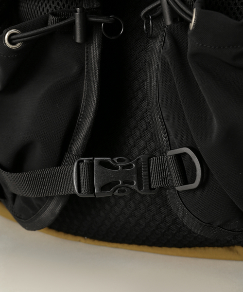 ELDORESO(エルドレッソ)の「【ELDORESO/エルドレッソ】Commute Run Ruck / ランニングザック(バックパック/リュック・メンズ・ブラック/ベージュ・FREE)」の19枚目の写真