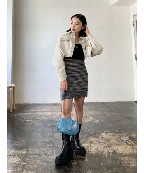 EMODA（エモダ）の「オーバーショートシャツジャケット（デニムジャケット・レディース・ブラック/グレー/インディゴブルー/アイボリー・FREE）」の18枚目の写真