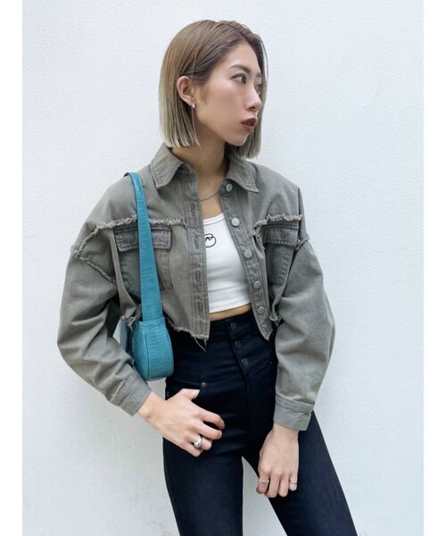 EMODA（エモダ）の「オーバーショートシャツジャケット（デニムジャケット・レディース・ブラック/グレー/インディゴブルー/アイボリー・FREE）」の14枚目の写真