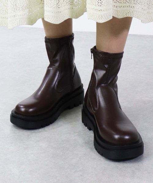 LibertyDoll（リバティードール）の「LIBERTYDOLL / [超軽量]　スクエアトゥトラックソール ストレッチサイドジップブーツ (9087)コンバットブーツ　ストレッチショートブーツ（ブーツ・メンズ・アイボリー/ダークブラウン/ブラック/ホワイト・40/LL/SS/S/M/L/43/41/42/44）」の14枚目の写真