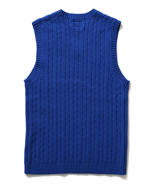 BEAMS PLUS(ビームスプラス)の「BEAMS PLUS / ケーブル ニットベスト(ベスト・メンズ・ホワイト/ケリー/ロイヤルブルー/ネイビー・MEDIUM/SMALL/LARGE)」の11枚目の写真