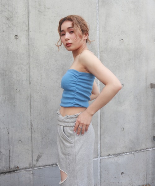 FIG&VIPER（フィグアンドバイパー）の「サイドギャザーベアTOP（チューブトップ・レディース・ブラック/ホワイト/ライトブルー・FREE）」の11枚目の写真