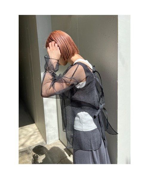 BLACK BY MOUSSY(ブラックバイマウジー)の「2way sheer cardigan(2ウェイシアーカーディガン)(カーディガン/ボレロ・レディース・ブラック/オフホワイト・FREE)」の5枚目の写真