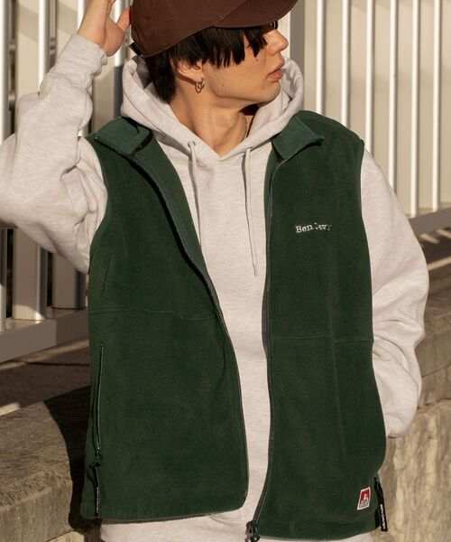 BEN DAVIS（ベンデイビス）の「【BEN DAVIS(ベンデイビス)】FLEECE VEST / ≪NAVAL別注≫ フリース フルジップ ワンポイント刺繍 スタンドカラー ベスト（ベスト・メンズ・ダークグリーン/ターコイズブルー/イエロー/グレー・MEDIUM/X-LARGE/LARGE）」の8枚目の写真