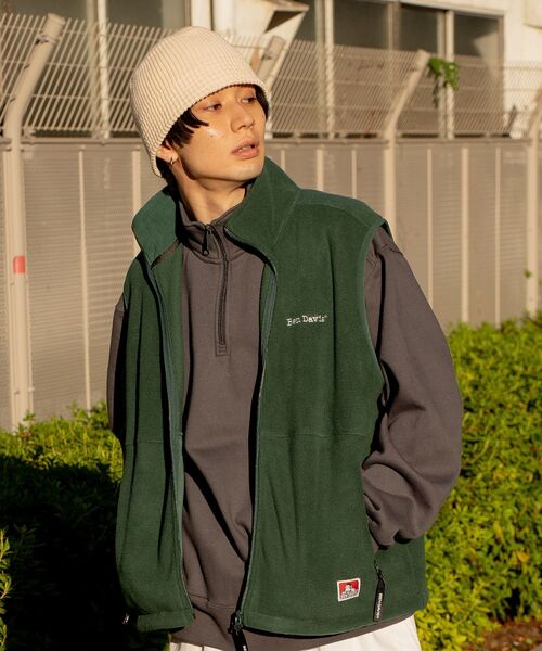 BEN DAVIS（ベンデイビス）の「【BEN DAVIS(ベンデイビス)】FLEECE VEST / ≪NAVAL別注≫ フリース フルジップ ワンポイント刺繍 スタンドカラー ベスト（ベスト・メンズ・ダークグリーン/ターコイズブルー/イエロー/グレー・MEDIUM/X-LARGE/LARGE）」の9枚目の写真