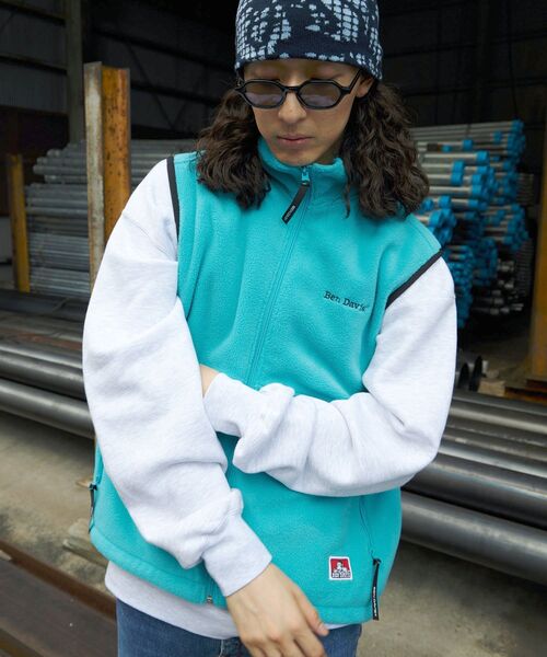 BEN DAVIS（ベンデイビス）の「【BEN DAVIS(ベンデイビス)】FLEECE VEST / ≪NAVAL別注≫ フリース フルジップ ワンポイント刺繍 スタンドカラー ベスト（ベスト・メンズ・ダークグリーン/ターコイズブルー/イエロー/グレー・MEDIUM/X-LARGE/LARGE）」の17枚目の写真