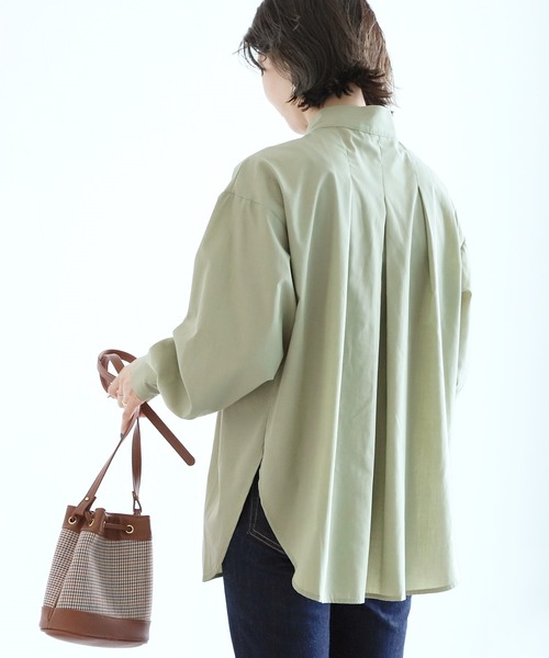 reca(レカ)の「スタンドカラータックブラウス(シャツ/ブラウス・レディース・ブラック/カーキ/オフホワイト・M)」の5枚目の写真