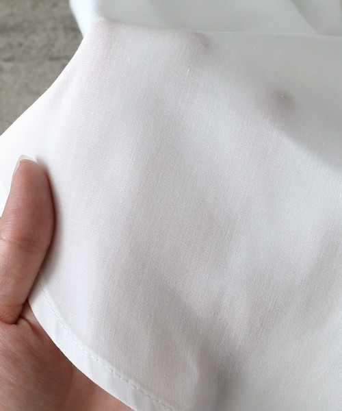 reca(レカ)の「スタンドカラータックブラウス(シャツ/ブラウス・レディース・ブラック/カーキ/オフホワイト・M)」の7枚目の写真