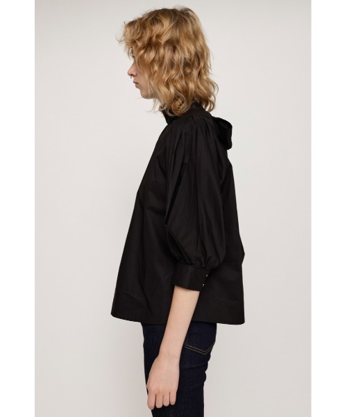 SLY（スライ）の「BACK RIBBON SQUARE TOPS リボンバック スクエア