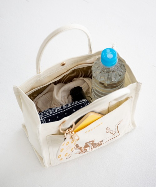 the case（ザケース）の「【Yuka Nishiizumi×THE CASEコラボ】財布、スマホ、ポーチ、ペットボトルがちょうど収まるサイズ DAILY MILLER TOTE mini（トートバッグ・レディース・ブラウン/ブルー・FREE）」の6枚目の写真