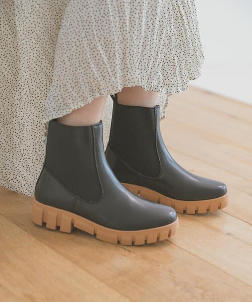 ITEMS URBANRESEARCH(アイテムズ アーバンリサーチ)の「コンビサイドゴアブーツ(ブーツ・レディース・ブラック/ベージュ・SMALL/MEDIUM/LARGE)」の3枚目の写真