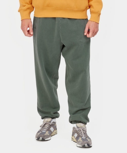Carhartt（カーハート）の「Carhartt WIP/カーハートダブリューアイピー ピグメントスウェットパンツ VISTA SWEAT PANT I029525（スウェットパンツ・メンズ・ダークグレー/グリーン・L/XXL/XL/M）」の6枚目の写真