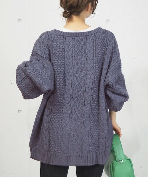 tiptop（ティップトップ）の「ケーブルキーネックBIGニットプルオーバー（ニット/セーター・レディース・ブラック/オフホワイト/ダークグリーン/ブルー/パープル/エンジ/グリーン・FREE）」の15枚目の写真
