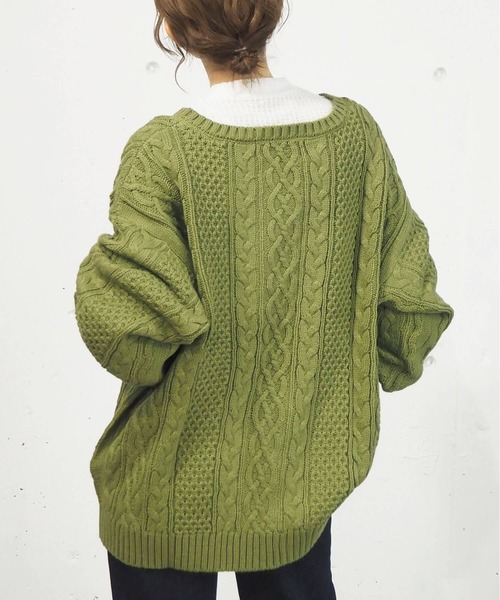 tiptop（ティップトップ）の「ケーブルキーネックBIGニットプルオーバー（ニット/セーター・レディース・ブラック/オフホワイト/ダークグリーン/ブルー/パープル/エンジ/グリーン・FREE）」の10枚目の写真