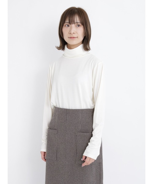 Samansa Mos2 blue(サマンサモスモスブルー)の「【発熱保温】タートルネックプルオーバー(Tシャツ/カットソー・レディース・オフホワイト/ブラック/シルバーグレー/ベージュ・MEDIUM/LARGE)」の19枚目の写真