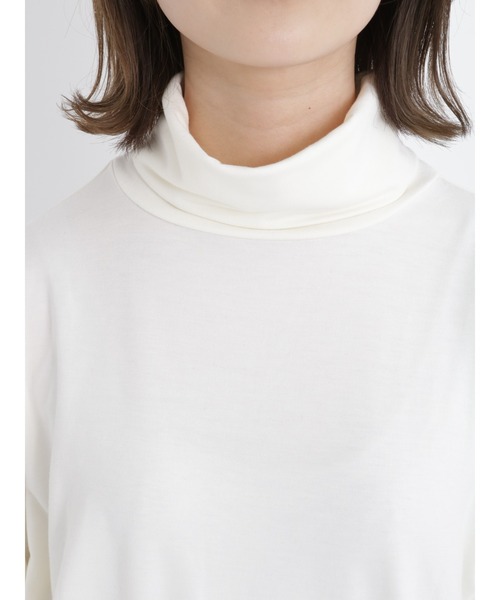 Samansa Mos2 blue(サマンサモスモスブルー)の「【発熱保温】タートルネックプルオーバー(Tシャツ/カットソー・レディース・オフホワイト/ブラック/シルバーグレー/ベージュ・MEDIUM/LARGE)」の8枚目の写真
