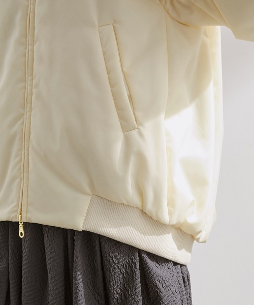 ROPE'（ロペ）の「【エディター三尋木奈保さんコラボ】フォルムブルゾンMA-1（MA-1・レディース・ベージュ/カーキ・36/38）」の14枚目の写真