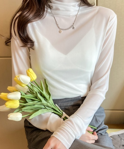 tolene(トレネ)の「シースルーハイネックカットソー(Tシャツ/カットソー・レディース・ブラック/オレンジ/ホワイト/ピンク/グリーン・FREE)」の8枚目の写真