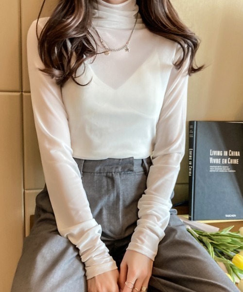 tolene(トレネ)の「シースルーハイネックカットソー(Tシャツ/カットソー・レディース・ブラック/オレンジ/ホワイト/ピンク/グリーン・FREE)」の6枚目の写真