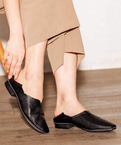 未使用級　美品　卑弥呼　ウォーターマッサージ　ソフトフラット　シューズ　ベージュ water massage（ウォーターマッサージ）の「【water massage