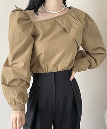 アシンメトリーネックブラウス