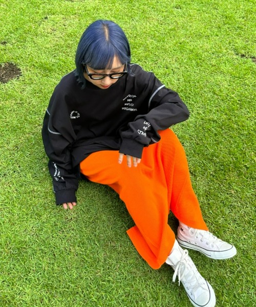 SOUNDSGOOOOD（サウンズグッド）の「【SOUNDS GOOOOD / サウンズグッド】ランダム刺繍袖USAコットンBIGロンTee（Tシャツ/カットソー・レディース・パープル/オフホワイト/イエロー/ブルー/ブラック/ピンク/ホワイト・FREE）」の10枚目の写真