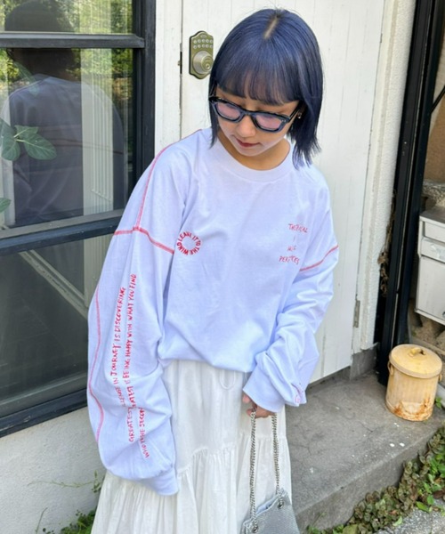 SOUNDSGOOOOD（サウンズグッド）の「【SOUNDS GOOOOD / サウンズグッド】ランダム刺繍袖USAコットンBIGロンTee（Tシャツ/カットソー・レディース・パープル/オフホワイト/イエロー/ブルー/ブラック/ピンク/ホワイト・FREE）」の8枚目の写真