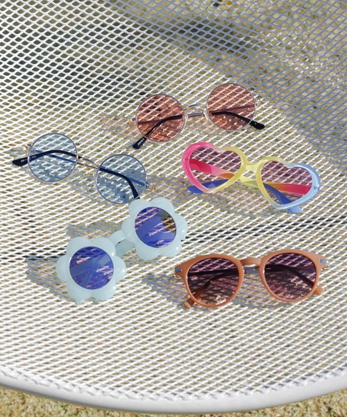 BAYFLOW（ベイフロー）の「[KIDS]サングラス ハート（サングラス・キッズ・パープル/ブルー・FREE）」の7枚目の写真