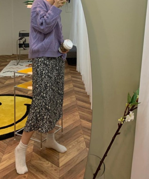 Jasmine Grandiflorum(ジャスミングランディフローラム)の「配色 Vネック 花柄ワンピース(ワンピース・レディース・グリーン/チョコ/ブラック・FREE)」の14枚目の写真
