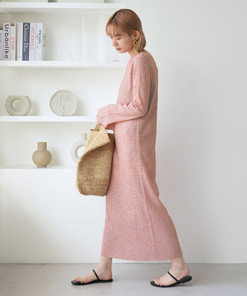 SLOBE citron.（スローブシトロン）の「SLOBE citron. シャーリングボーダーワンピース（ワンピース・レディース・ライトグリーン/オレンジ・FREE）」の3枚目の写真