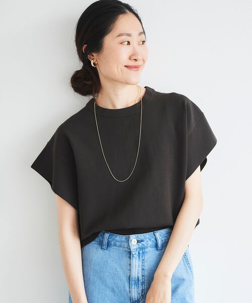 le.coeur blanc（ルクールブラン）の「フレアスリーブニットプルオーバー（ニット/セーター・レディース・ブルー/ダークグレー/キャメル/グレイッシュベージュ・38）」の2枚目の写真