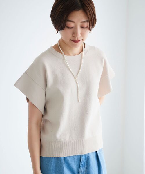 le.coeur blanc（ルクールブラン）の「フレアスリーブニットプルオーバー（ニット/セーター・レディース・ブルー/ダークグレー/キャメル/グレイッシュベージュ・38）」の9枚目の写真