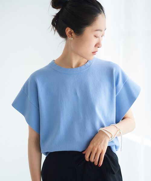 le.coeur blanc（ルクールブラン）の「フレアスリーブニットプルオーバー（ニット/セーター・レディース・ブルー/ダークグレー/キャメル/グレイッシュベージュ・38）」の15枚目の写真