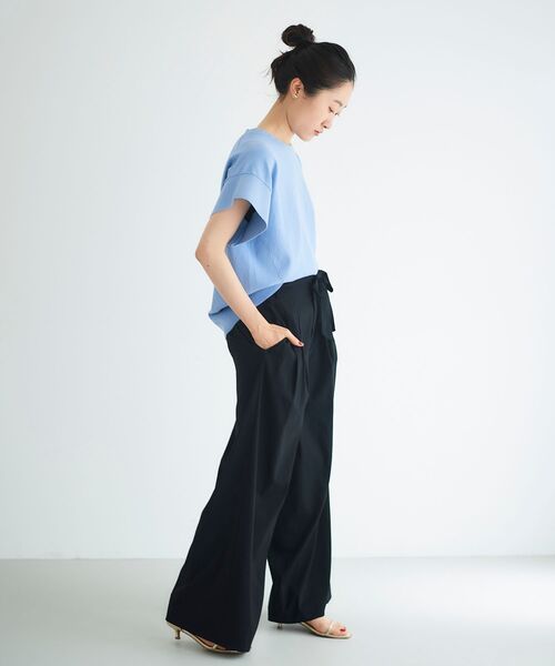 le.coeur blanc（ルクールブラン）の「フレアスリーブニットプルオーバー（ニット/セーター・レディース・ブルー/ダークグレー/キャメル/グレイッシュベージュ・38）」の21枚目の写真